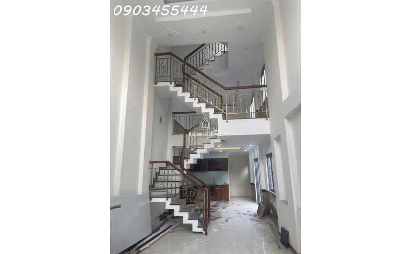 Nhà đẹp có sân vườn riêng, diện tích 62m2, 4 tầng, 13.5 tỷ, Hiệp Bình Chánh, Thủ Đức